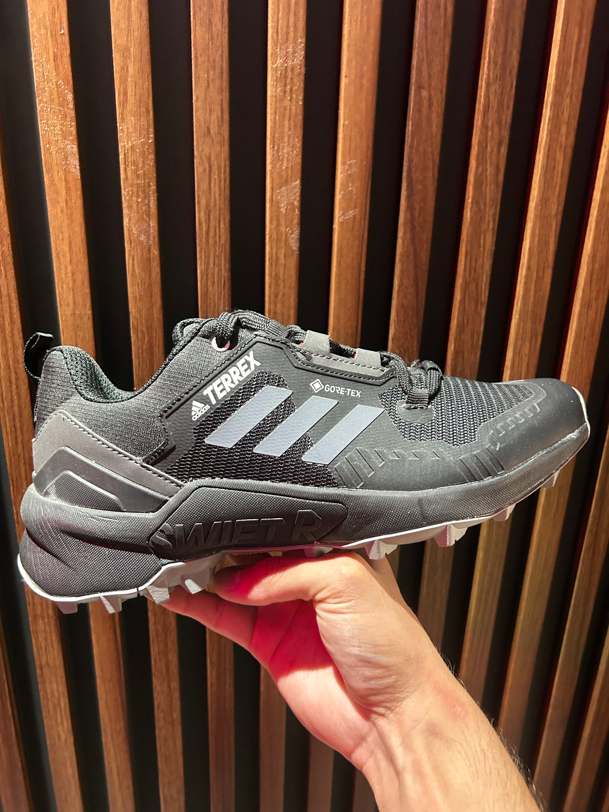 TENIS ADIDAS TERREX SWIFT R3 GORE-TEX