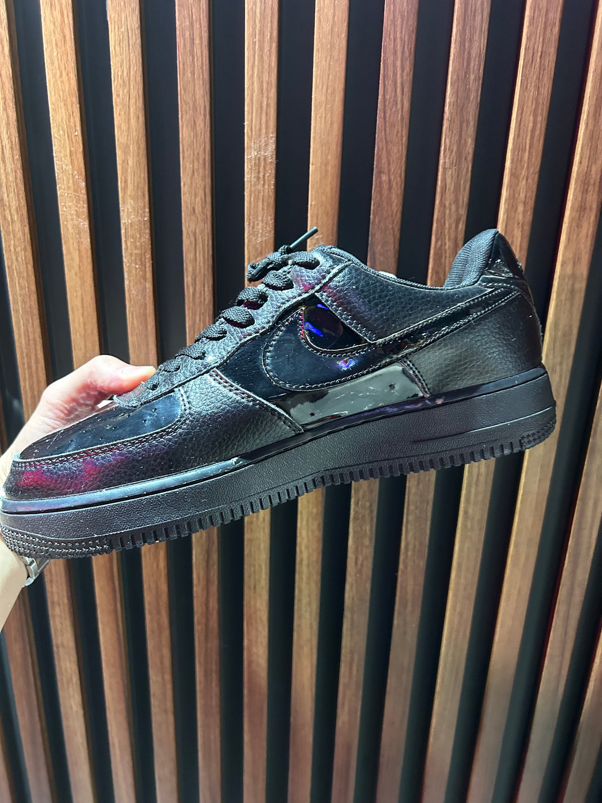 TENIS NIKE AIR FORCE 1 ‘07 PATENT LEATHER