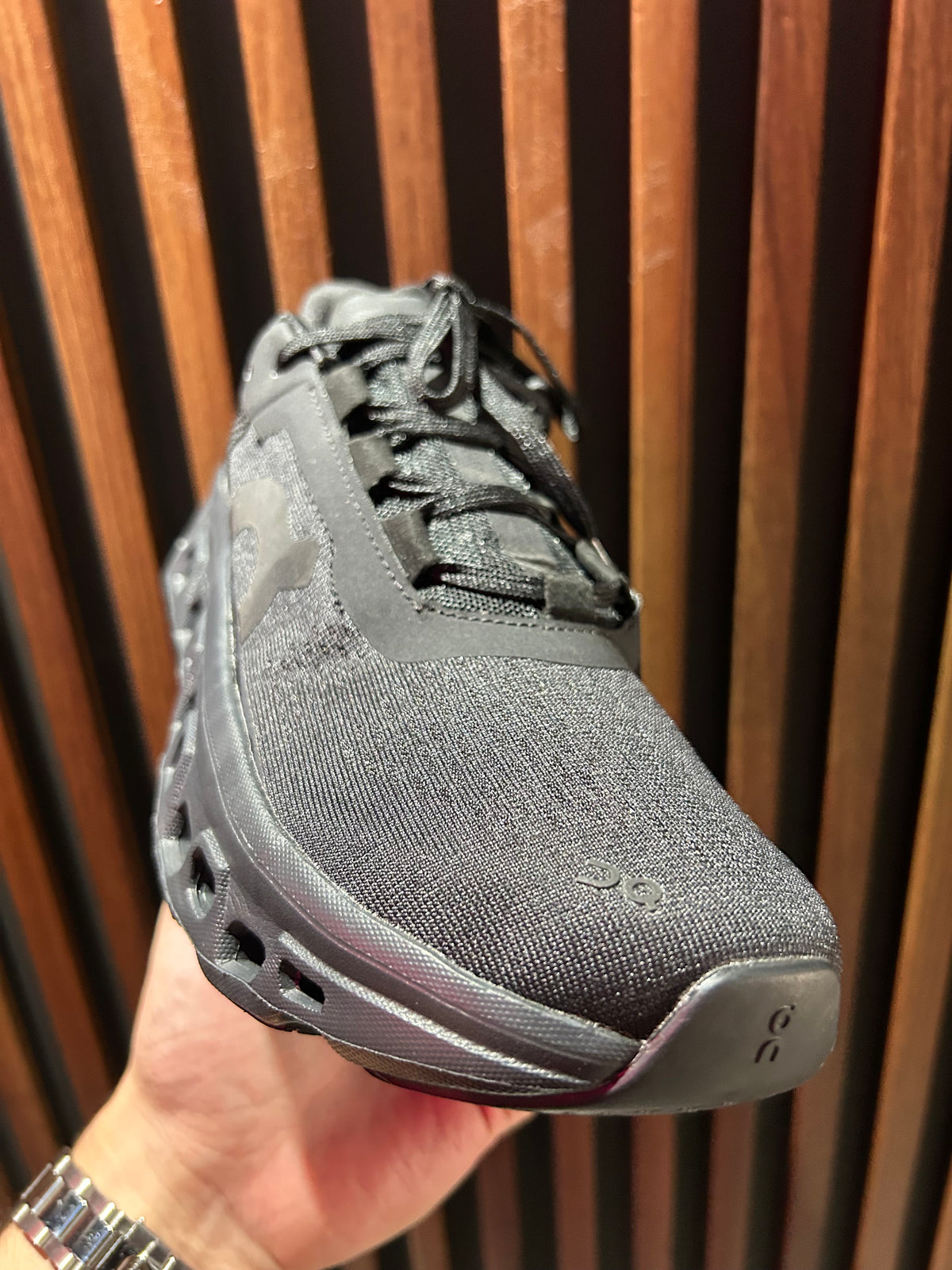TENIS ON CLOUDMONSTER LUMOS