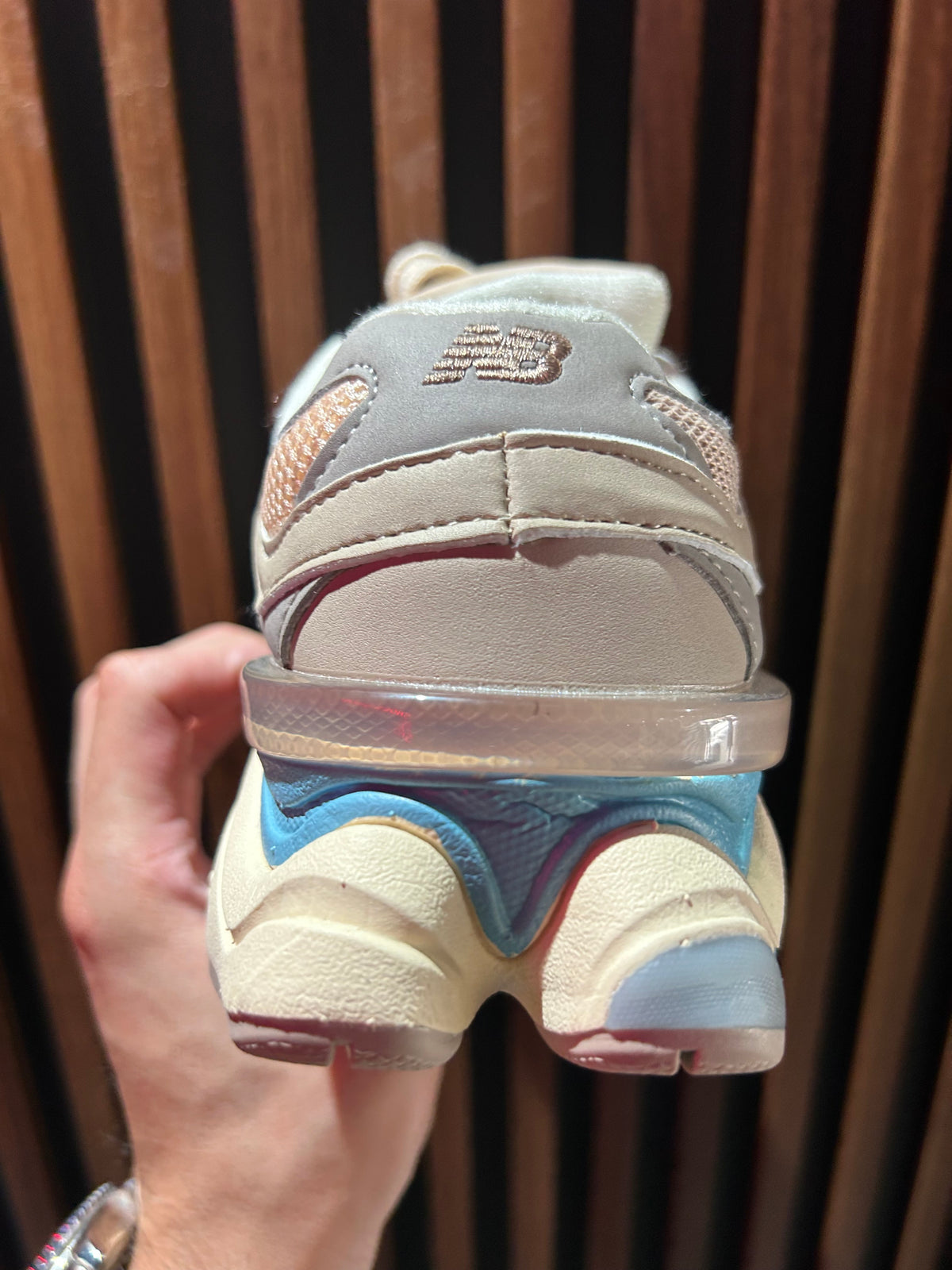 TENIS NEW BALANCE 9060